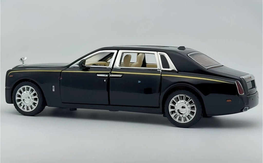 Rolls-Royce Phantom Diecast Model Car 1:24 Scale | Luxury Collectible Metal Toy Car