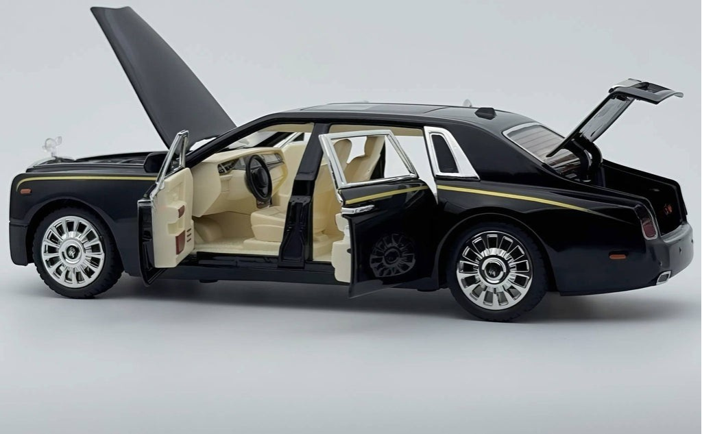 Rolls-Royce Phantom Diecast Model Car 1:24 Scale | Luxury Collectible Metal Toy Car