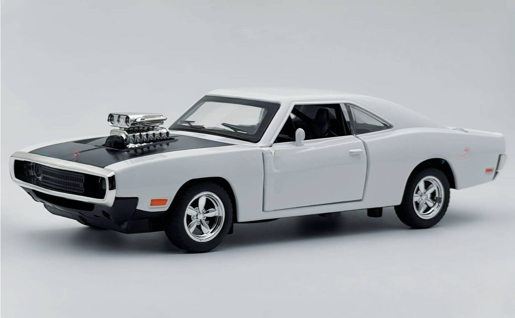 Classic Muscle Car Diecast Model 1:24 Scale | Supercharged Vintage American Car Collectible