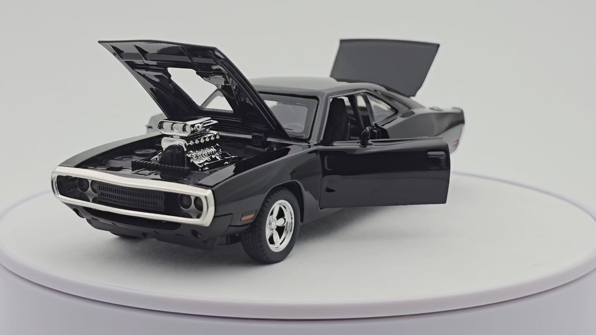 Classic Muscle Car Diecast Model 1:24 Scale | Supercharged Vintage American Car Collectible